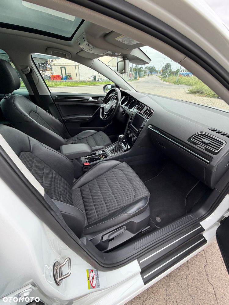 Volkswagen Golf 1.4 TSI BMT Highline DSG - 29
