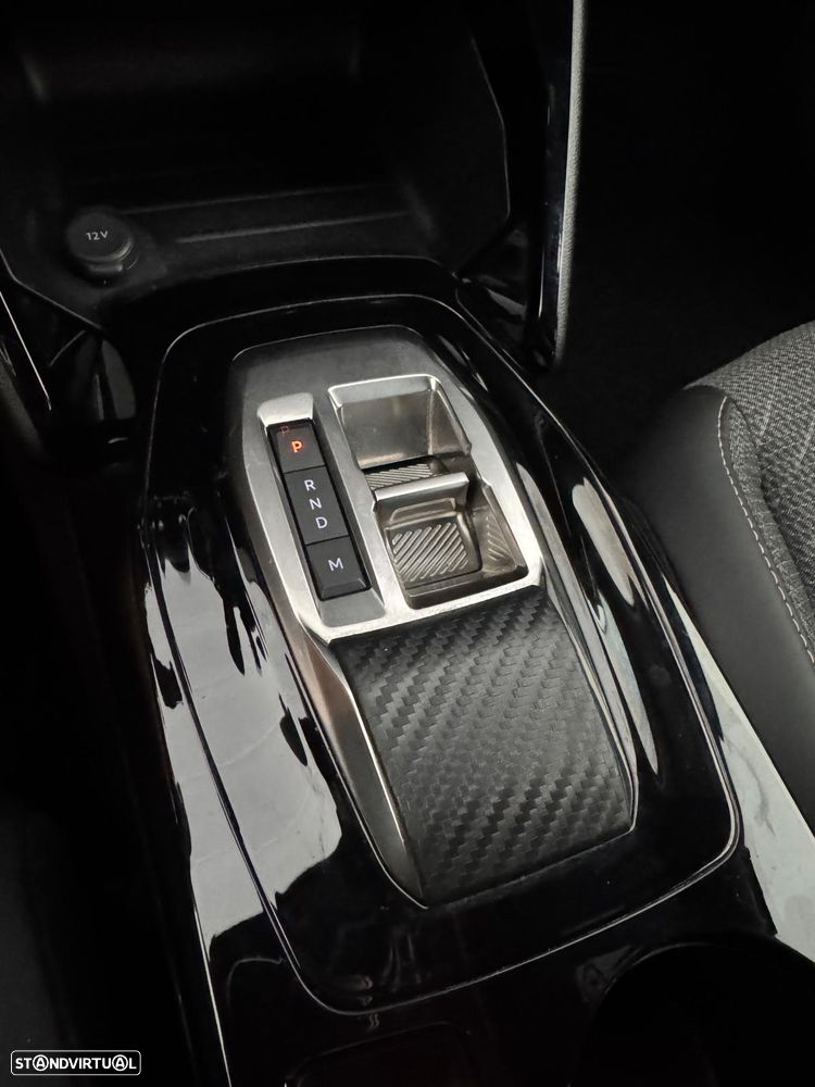 Peugeot 2008 1.2 PureTech Allure EAT8 - 18