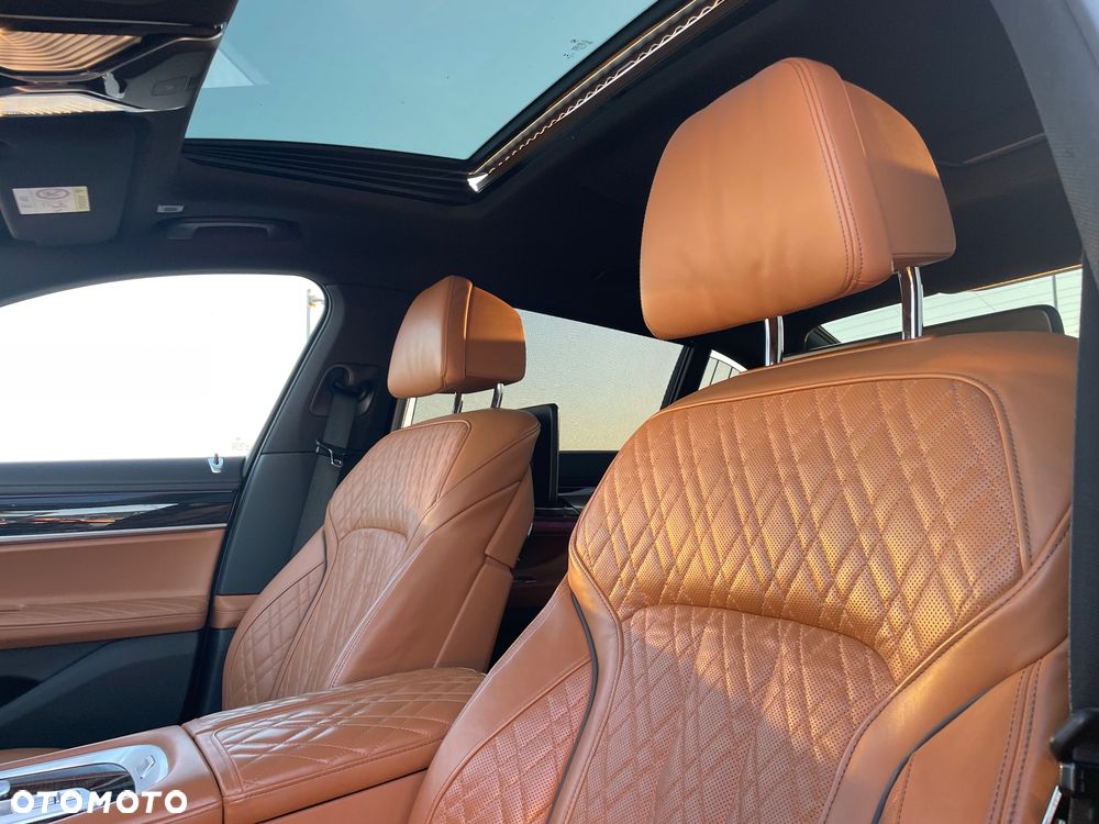 BMW Seria 7 750Li xDrive sport - 19