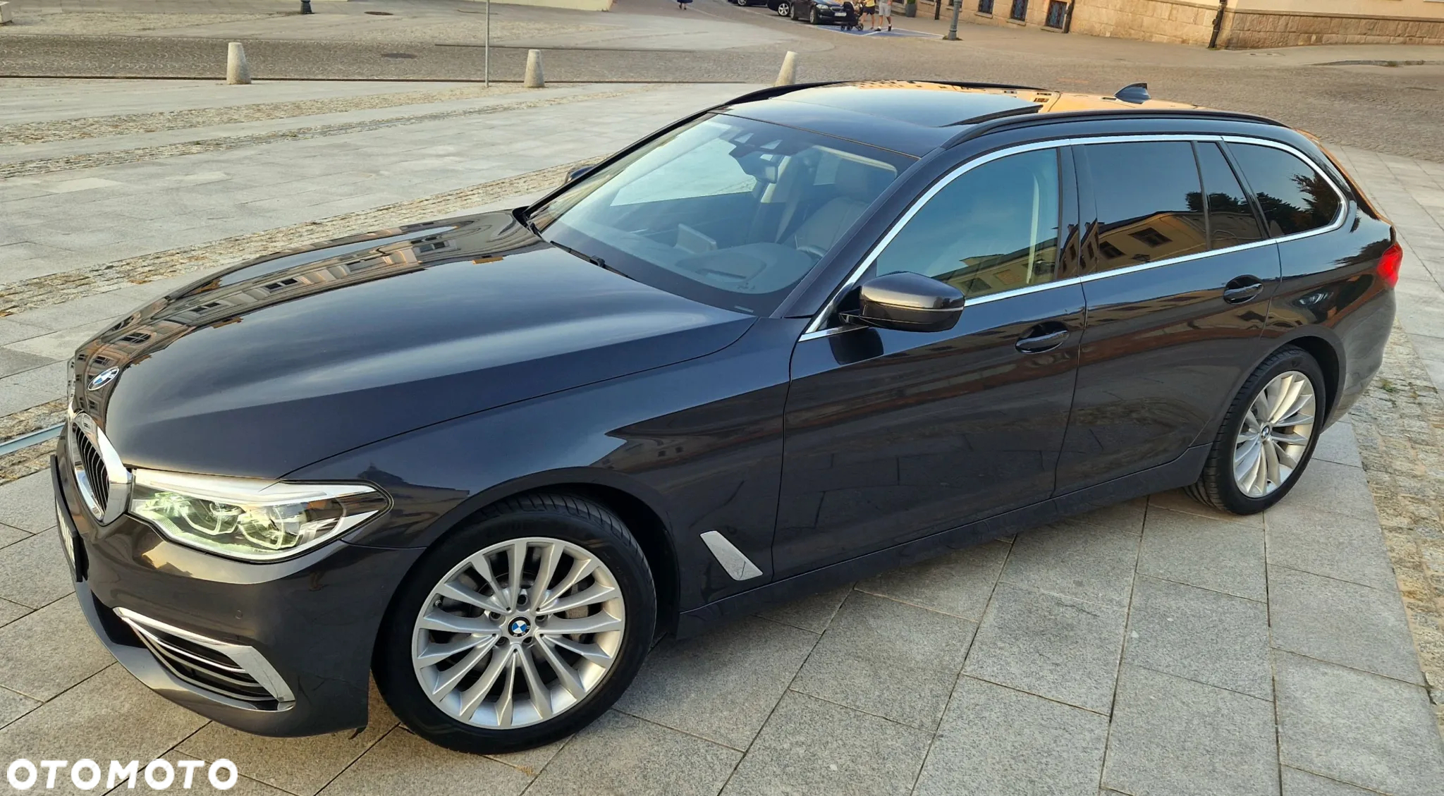 BMW Seria 5 530d Luxury Line sport - 16