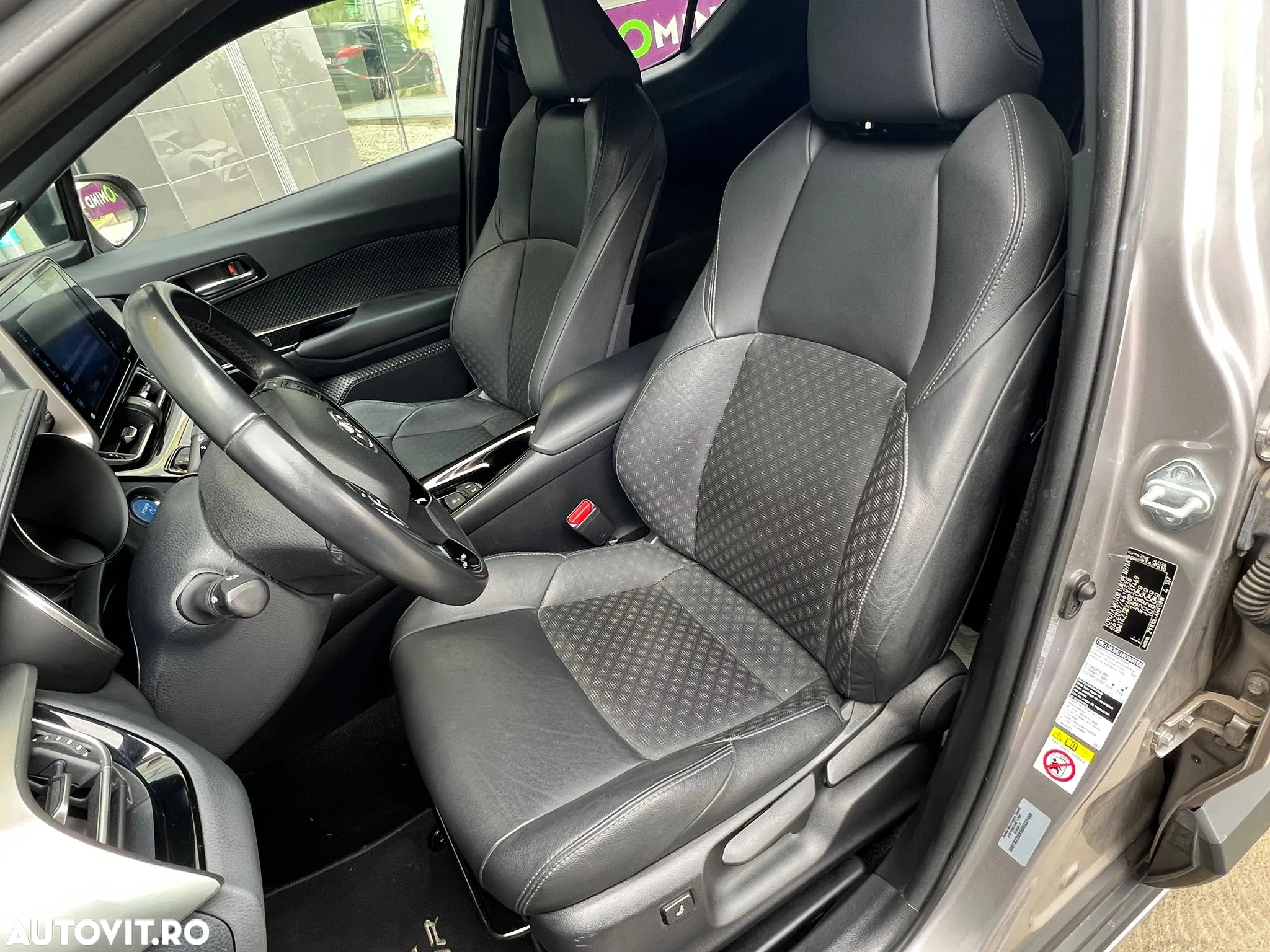 Toyota C-HR - 6
