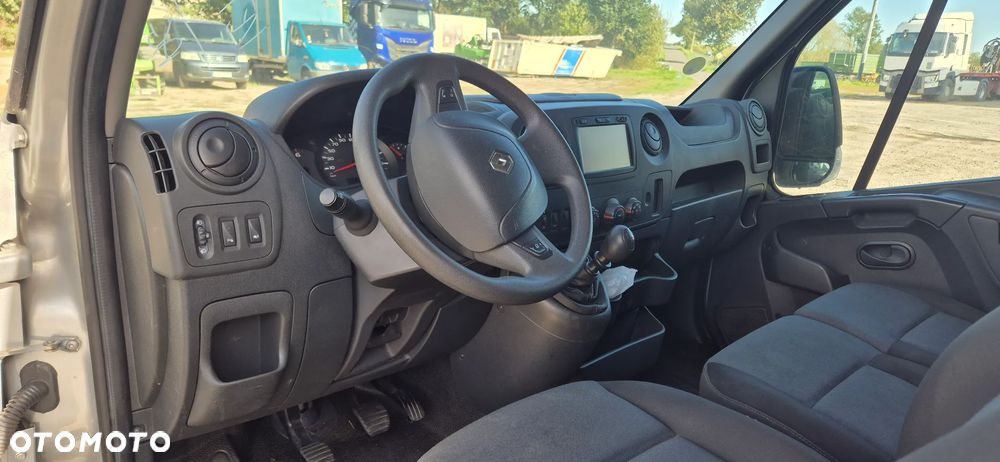 Renault Master - 18