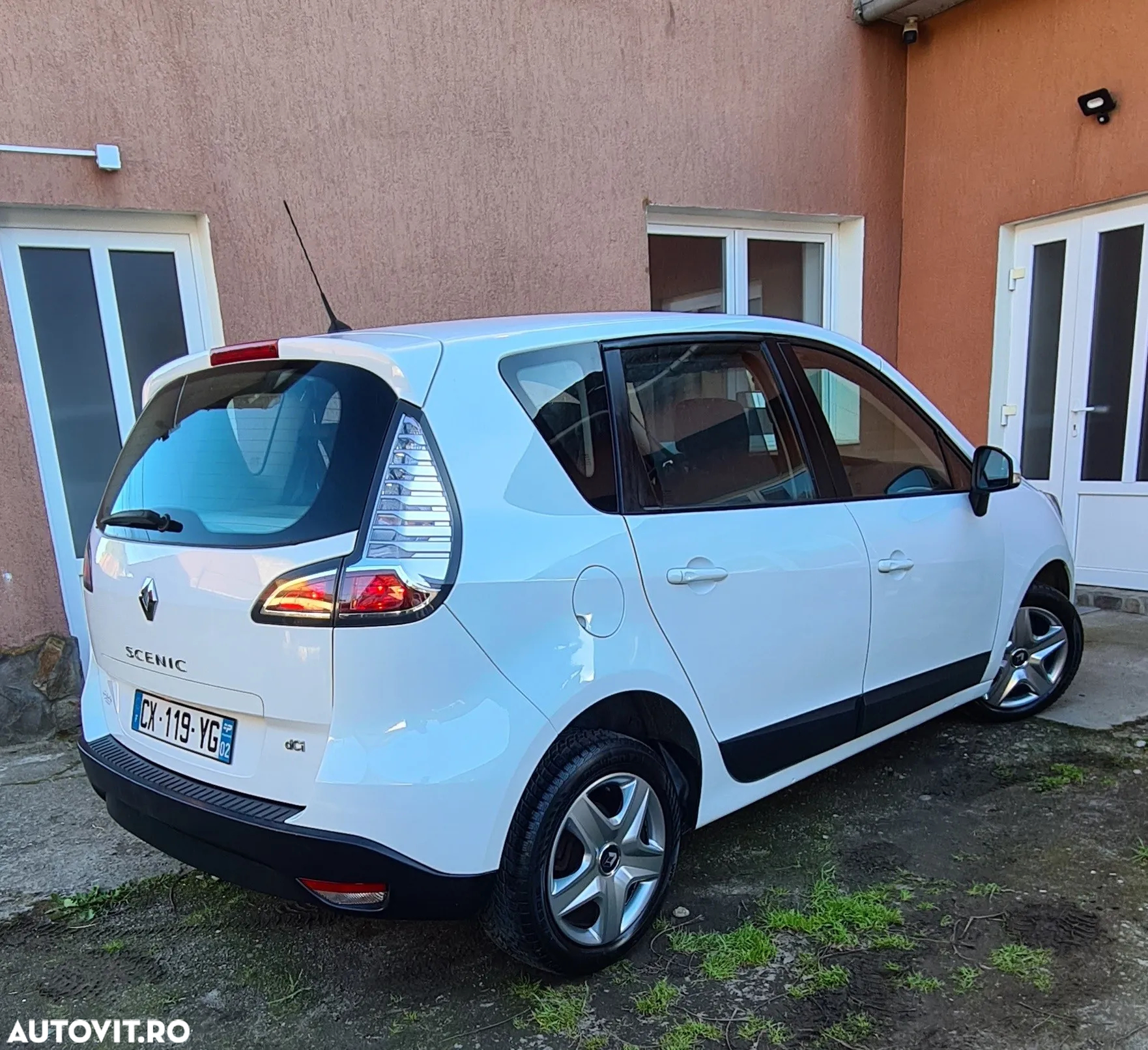 Renault Scenic - 8
