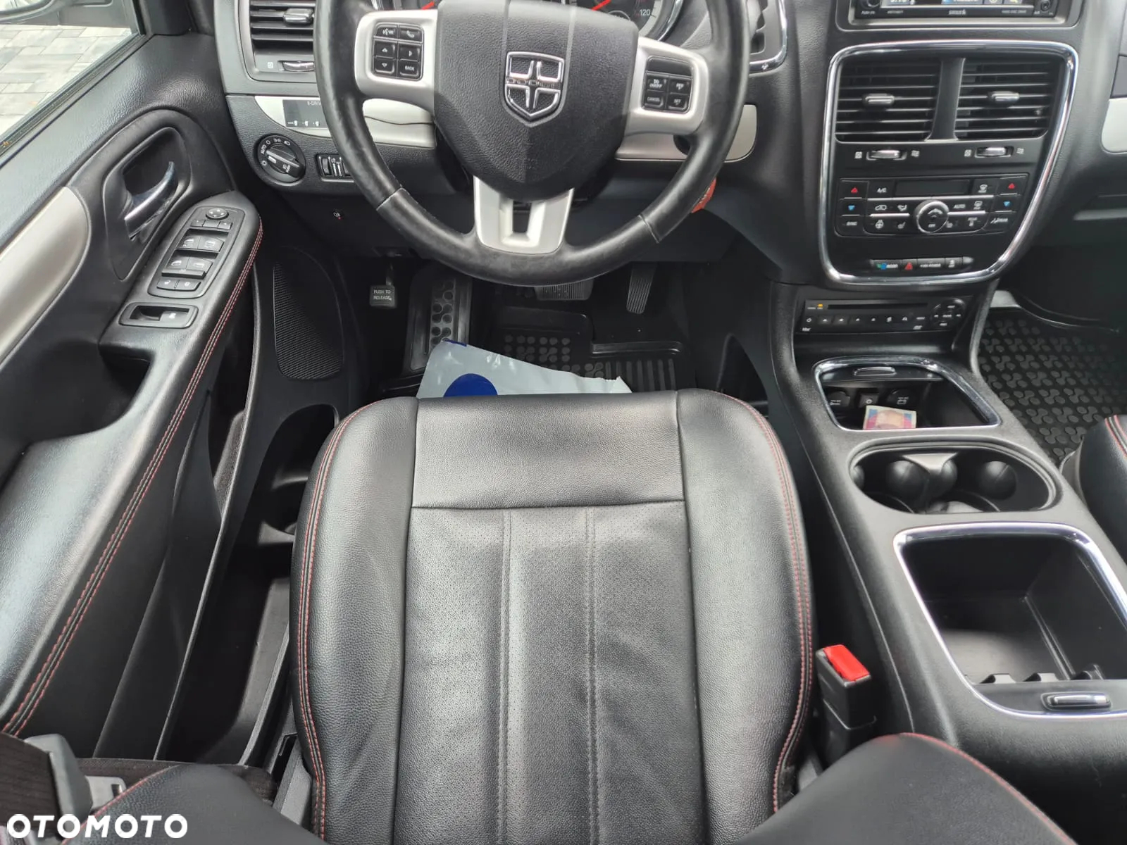 Dodge Grand Caravan 3.6 R/T - 12