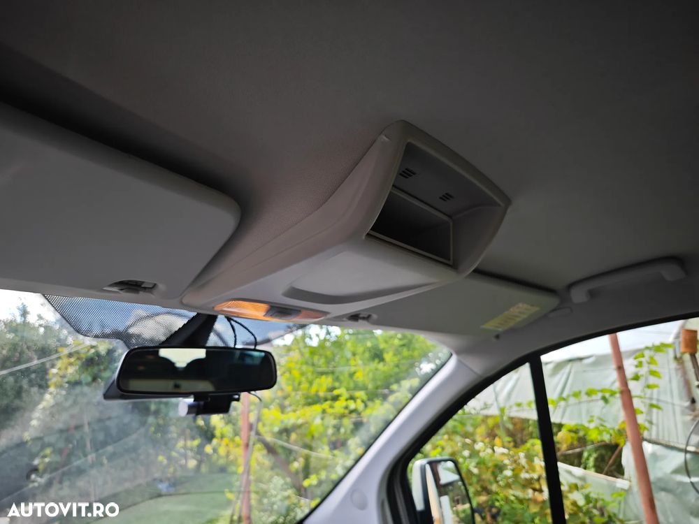 Ford Tourneo Custom 300 L1H1 VA Titanium - 5