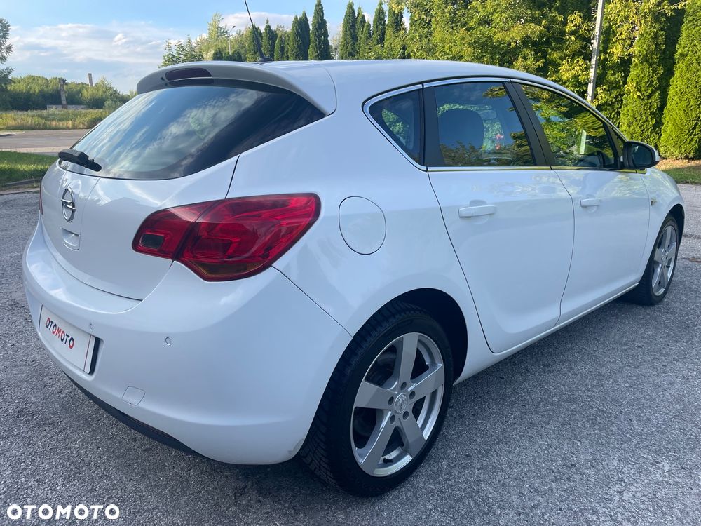 Opel Astra 1.7 CDTI DPF Innovation - 27