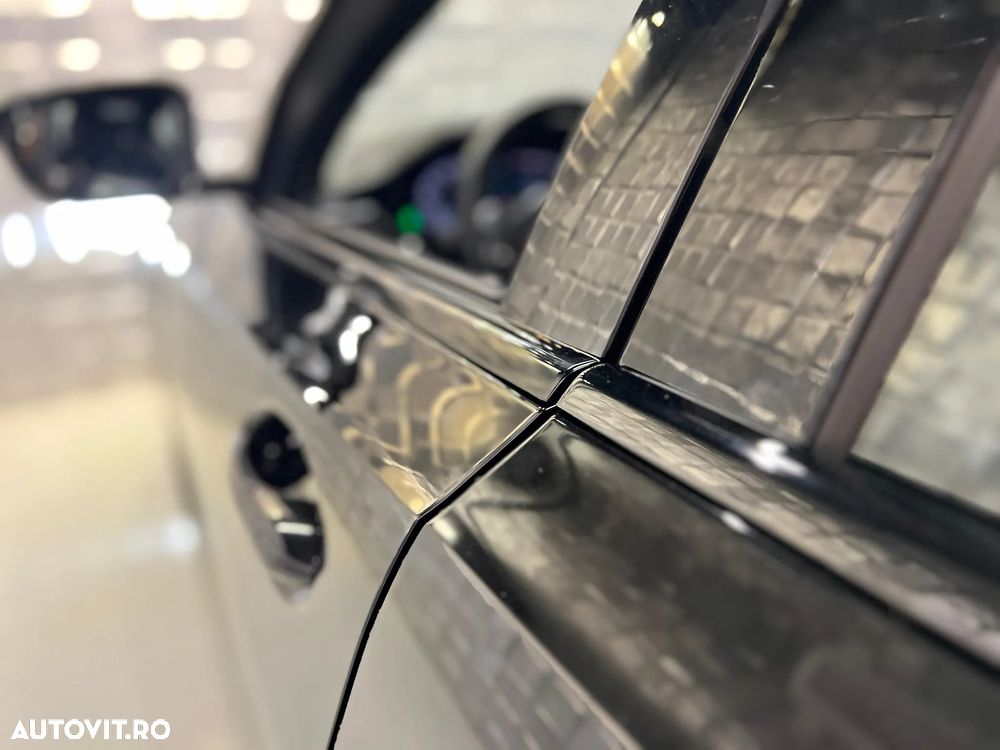 BMW Seria 3 330e xDrive AT PHEV - 23