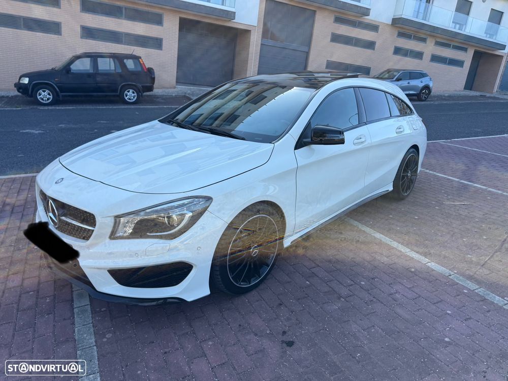 Mercedes-Benz CLA 220 Shooting Brake (CDI) d 4Matic 7G-DCT AMG Line - 1