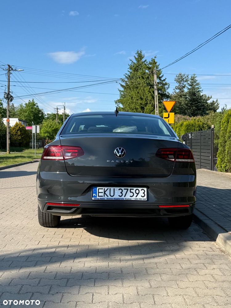 Volkswagen Passat 1.5 TSI EVO Essence DSG - 4