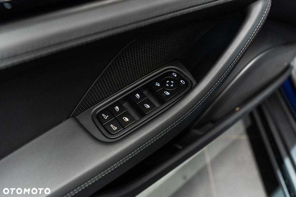 Porsche Panamera - 23