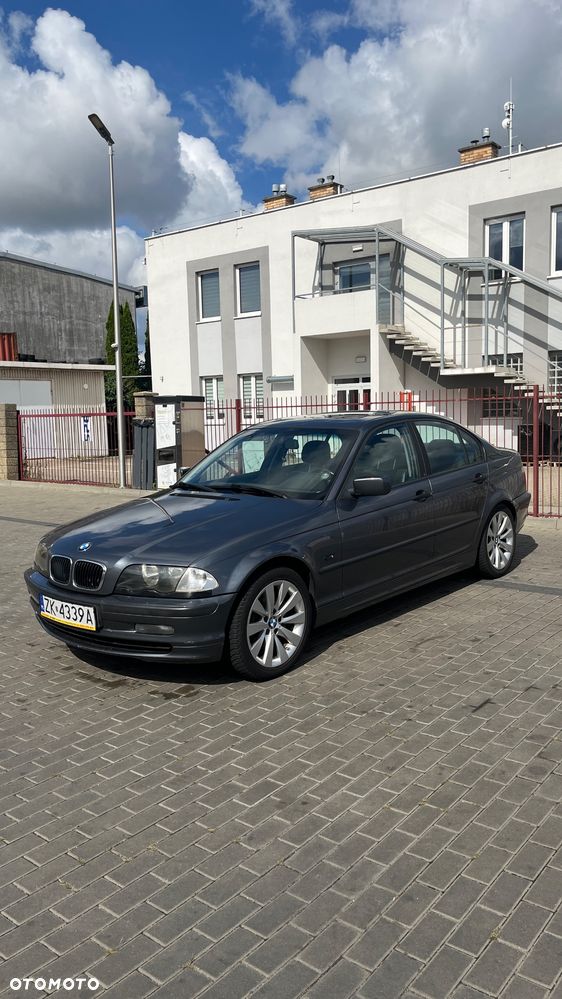 BMW Seria 3 320d - 12