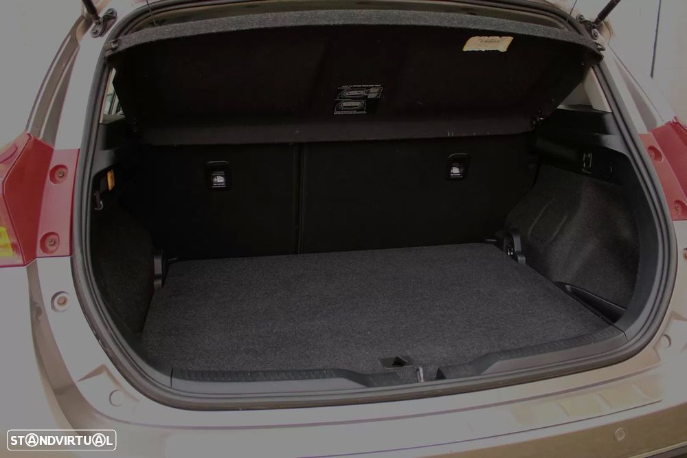 Toyota Auris 1.4 D-4D Exclusive+Navi - 29