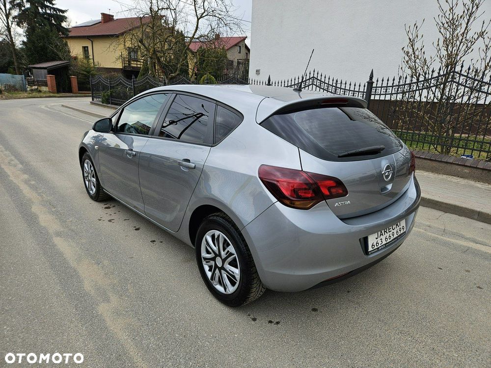 Opel Astra - 6