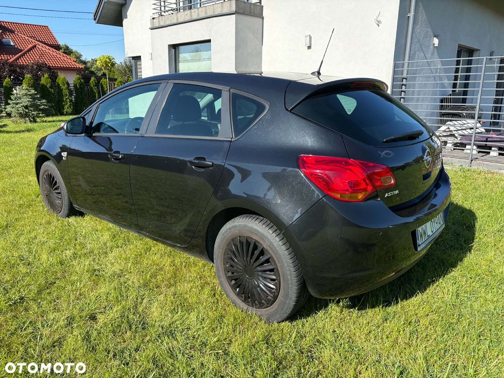 Opel Astra - 14