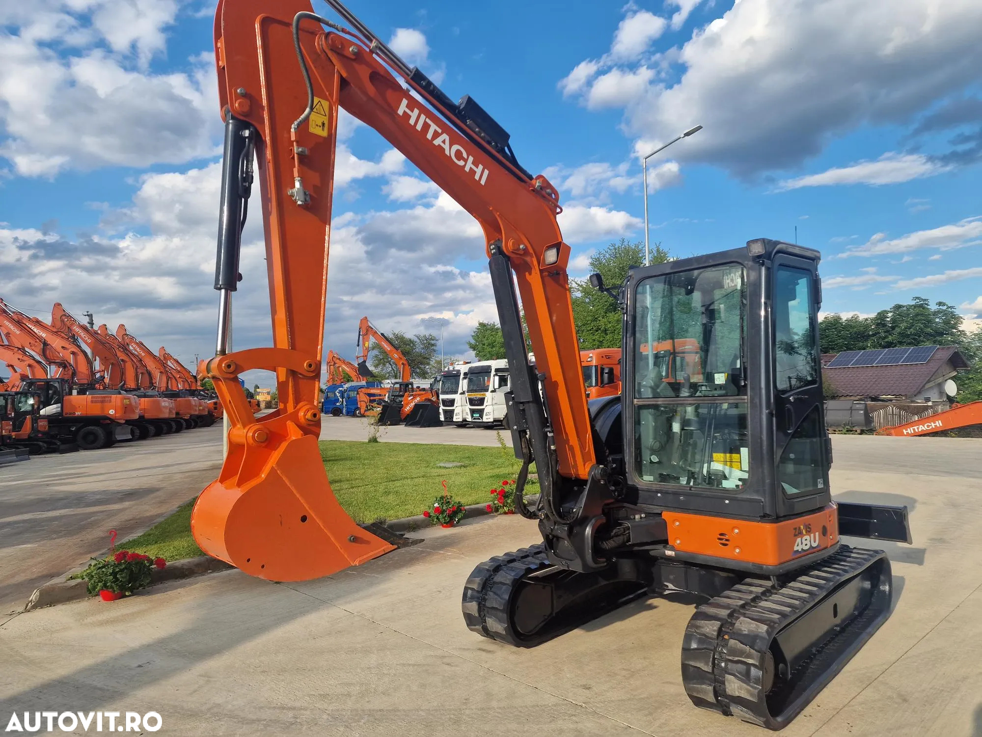 Hitachi ZX48, 5 TONE, 2023, 826h, CUPA NOUA,  44900 EUR+Tva, inst picon, senile 90% ok, computer de bord, produs in JAPONIA, CA SI NOU, posibilitate lkeasing 4 ani-PROMOTIE 44900 EUR+Tva - 3