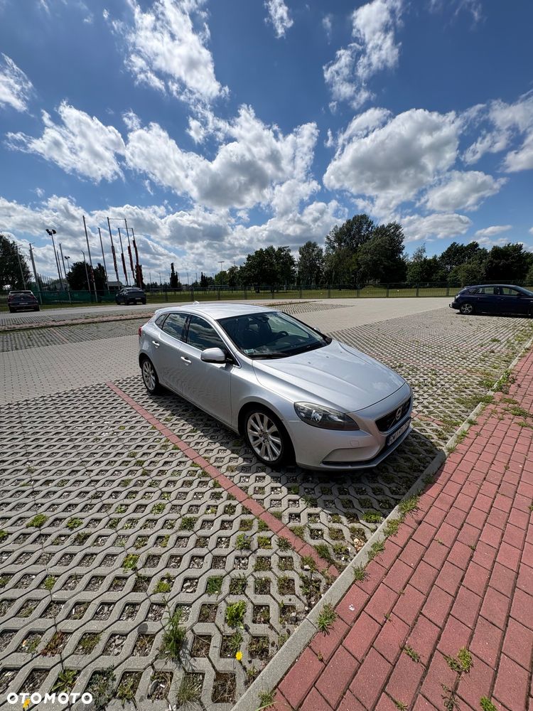 Volvo V40 D2 Momentum - 4