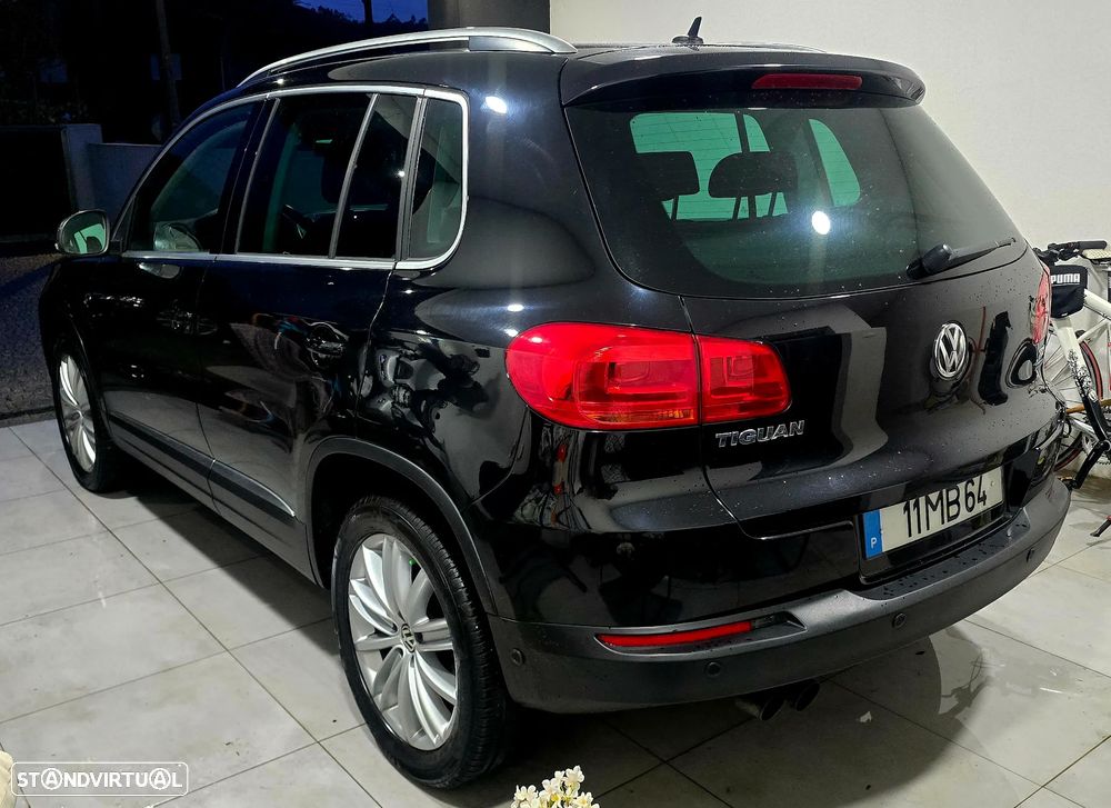VW Tiguan 2.0 TDi Sport BlueMotion - 4