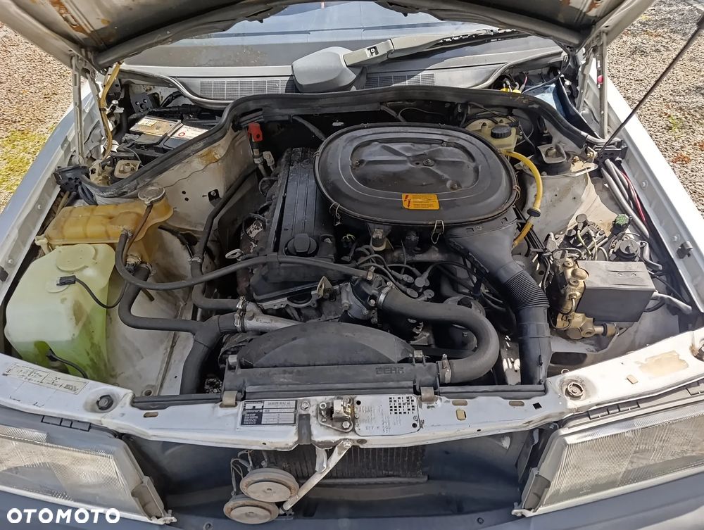 Mercedes-Benz W201 (190) - 17