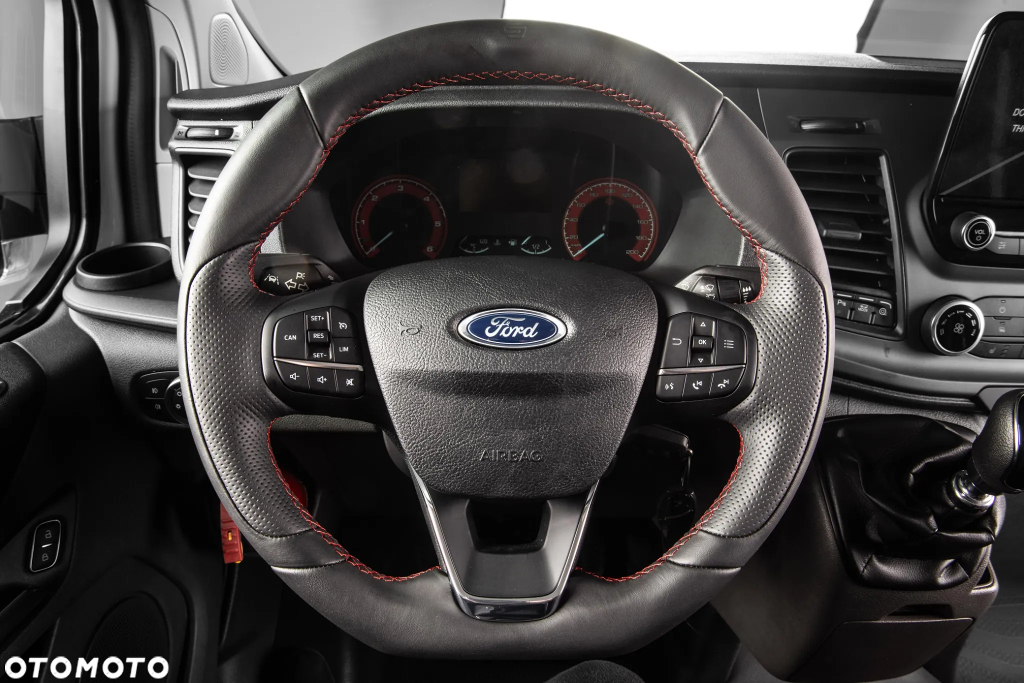 Ford Transit Custom - 8