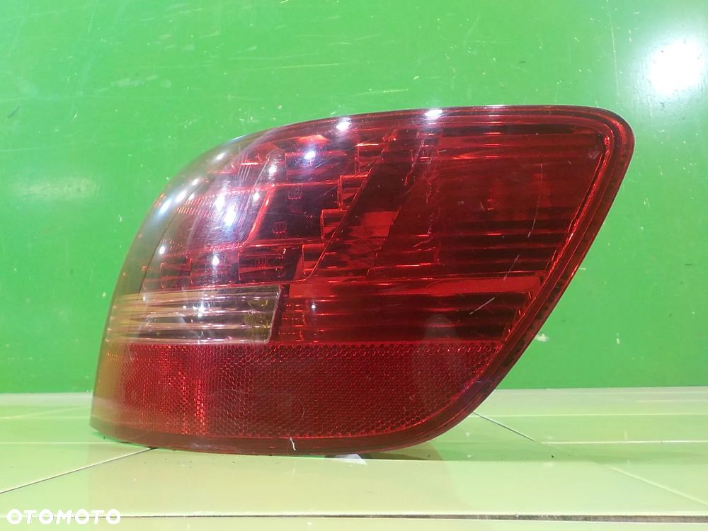 AUDI A6 C6 3.0 TDI 06r KOMBI lampa prawa tyl 89037056 - 3