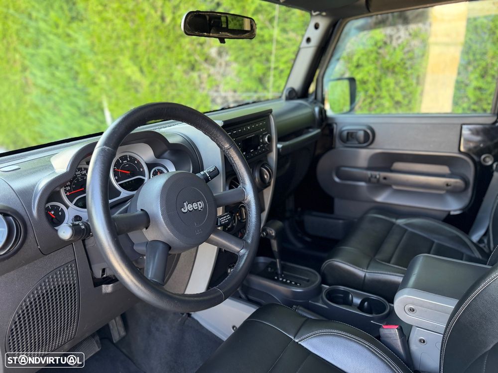 Jeep Wrangler - 22
