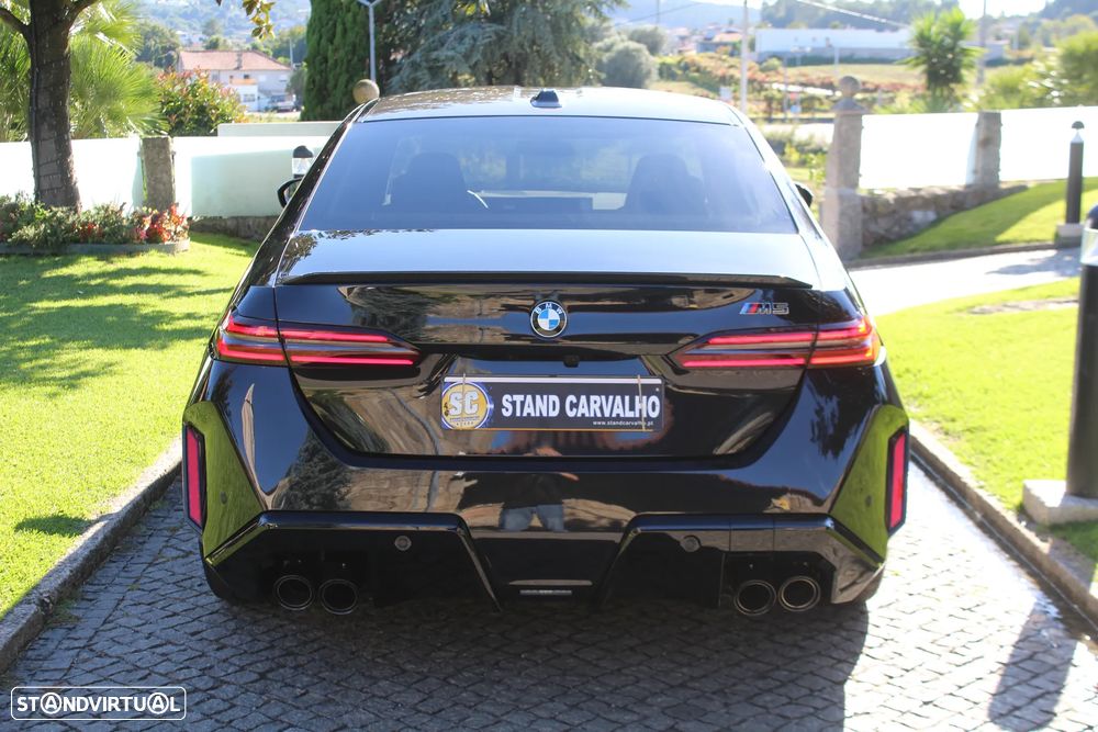 BMW M5 xDrive - 5