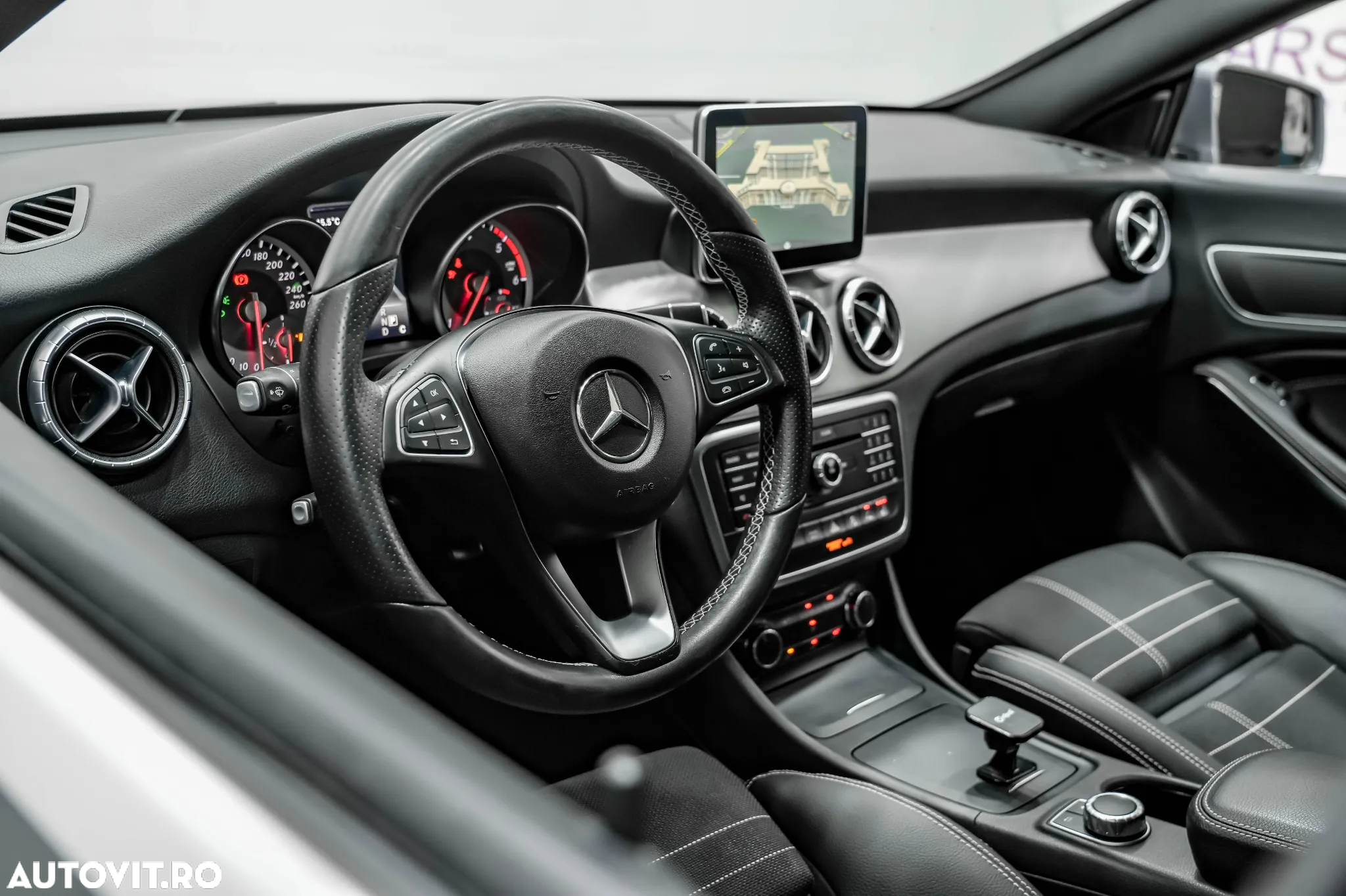 Mercedes-Benz CLA 220 d Aut. - 16