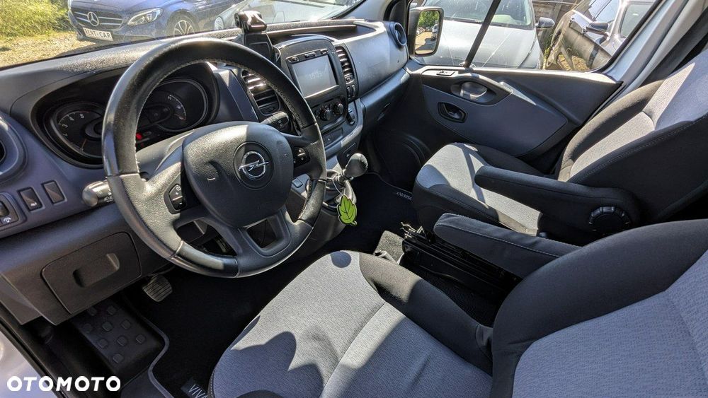 Opel Vivaro - 14