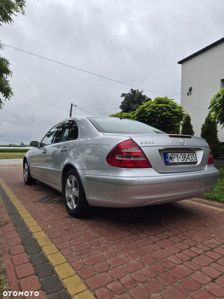 Mercedes-Benz Klasa E 200 CDI Automatik Classic - 3