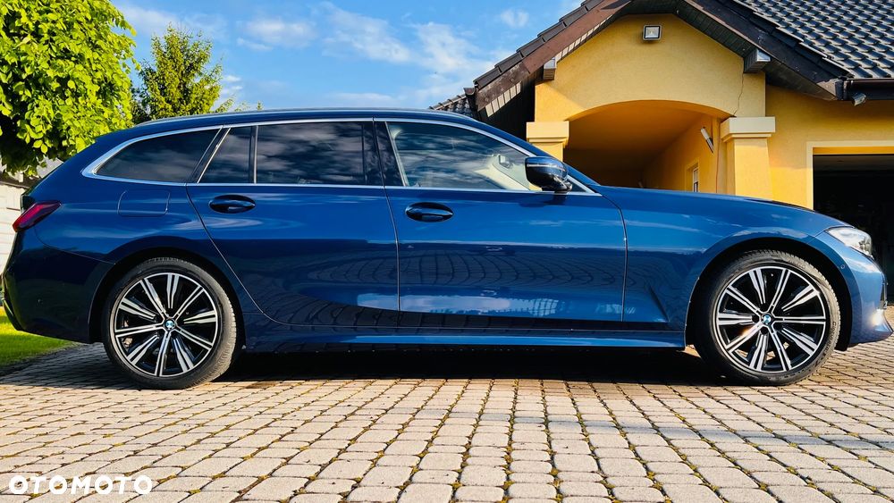 BMW Seria 3 320d xDrive Luxury Line sport - 9