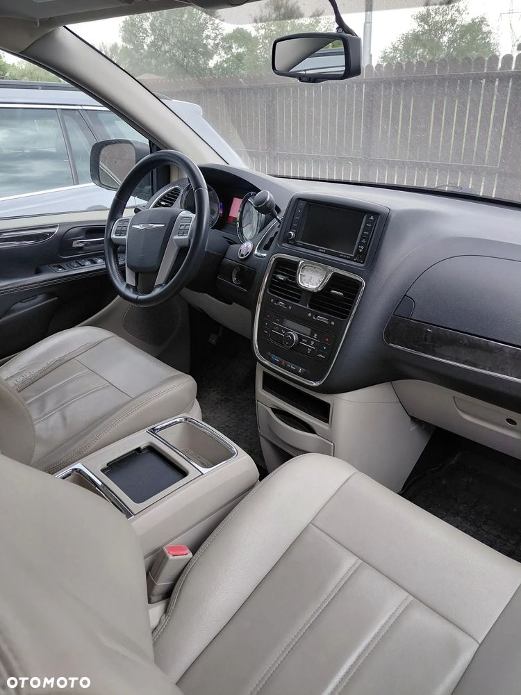Chrysler Town & Country 3.6 Touring - 20