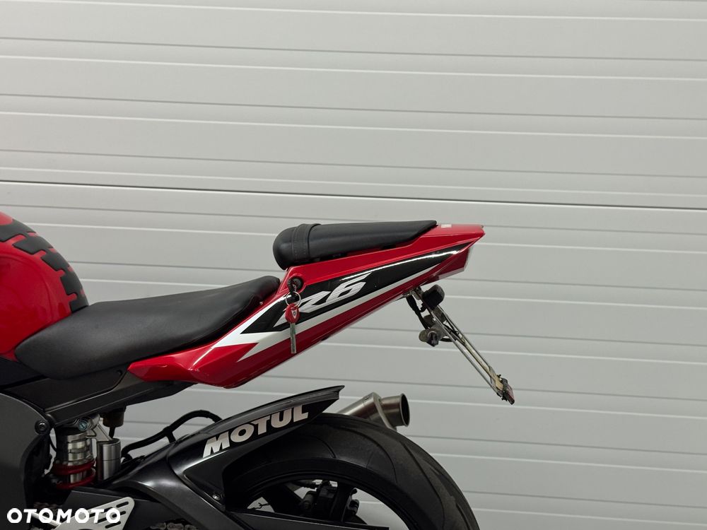 Yamaha R6 - 18