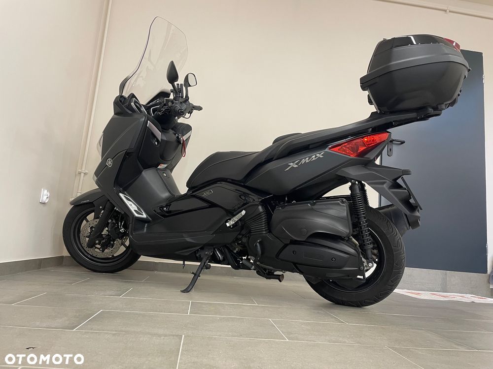 Yamaha X-max - 10