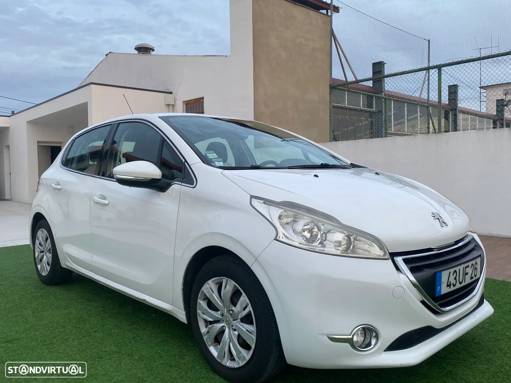Peugeot 208 1.4 HDi Active - 1