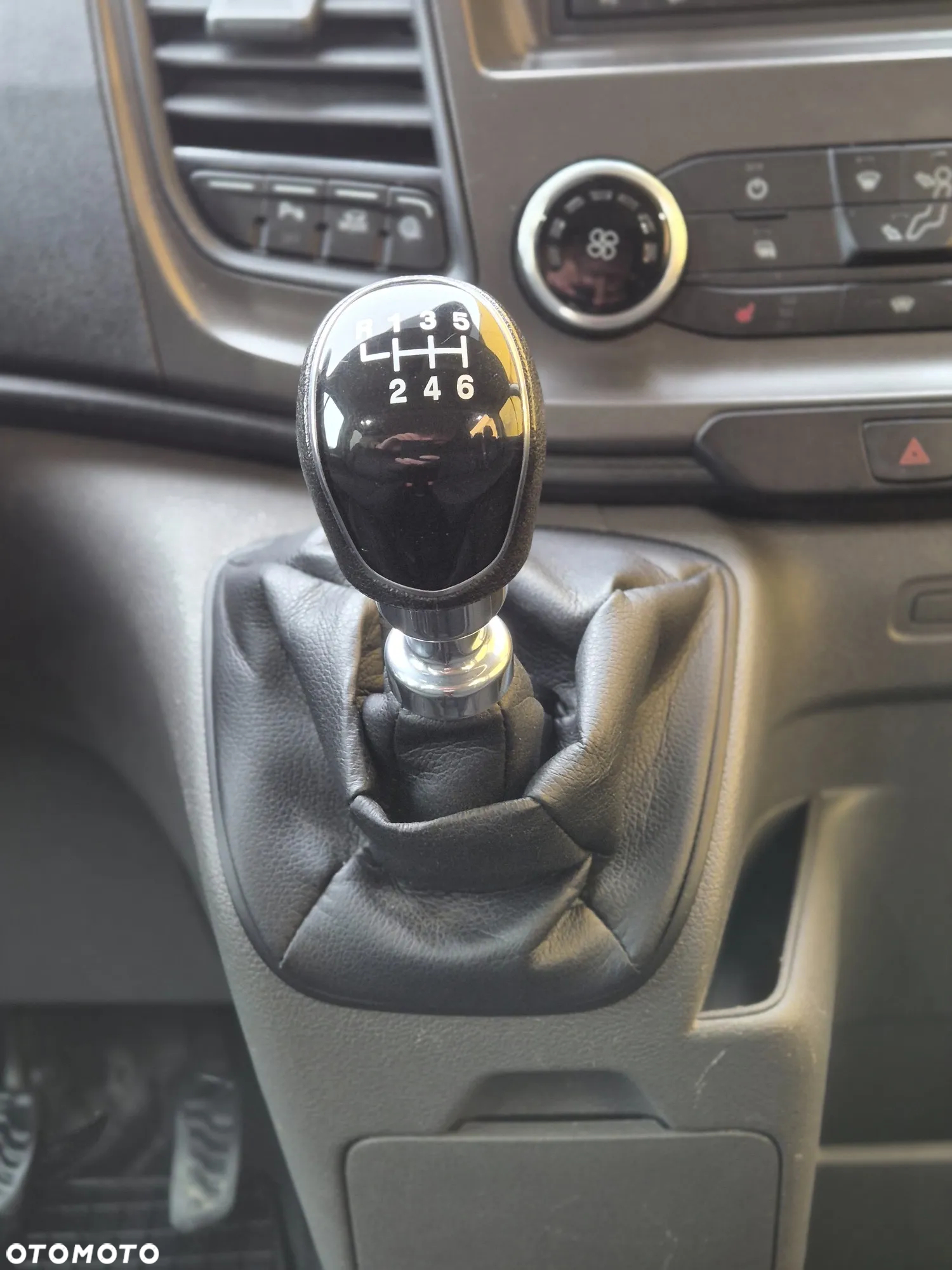 Ford Transit - 15