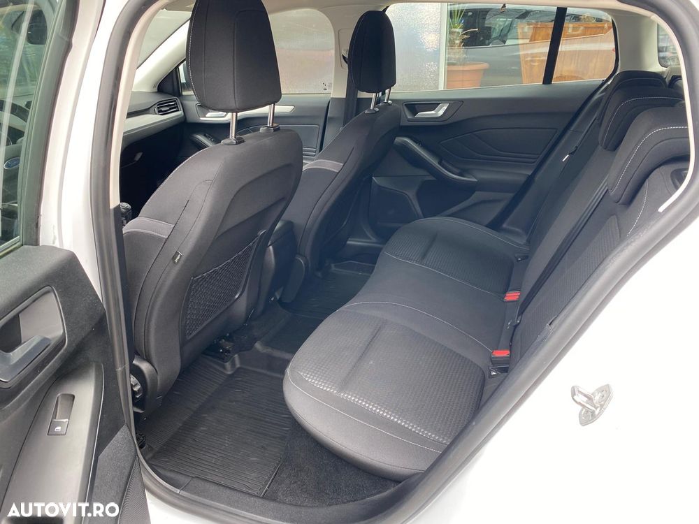 Ford Focus 1.0 EcoBoost Trend Edition - 22