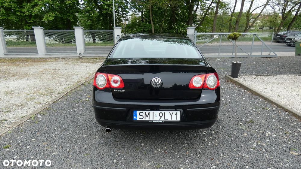 Volkswagen Passat 1.6 Trendline - 7