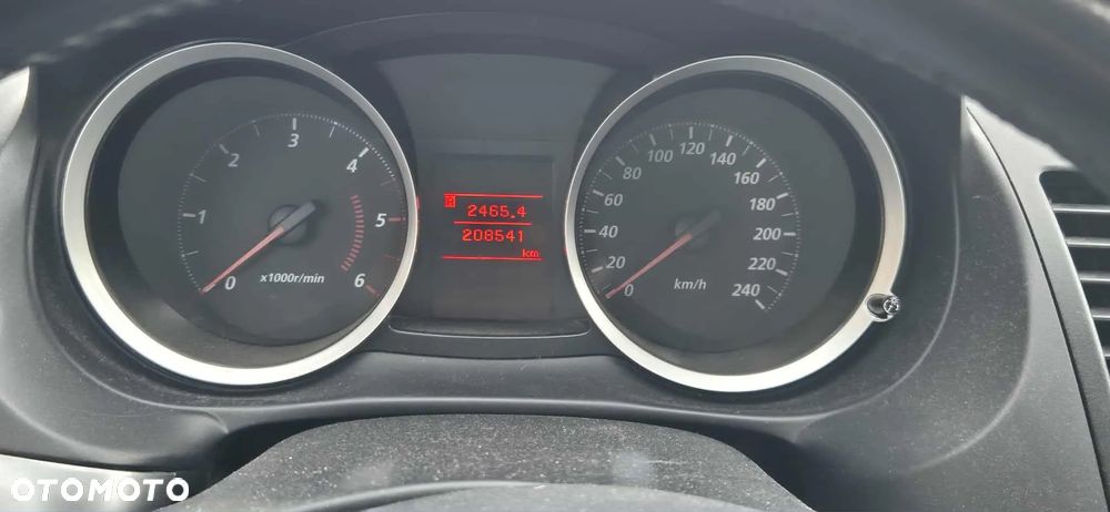 Mitsubishi Lancer - 8