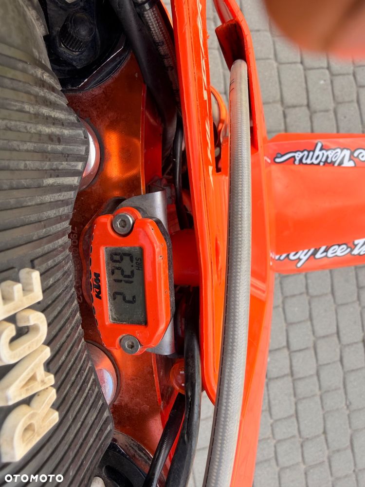 KTM SXF - 9