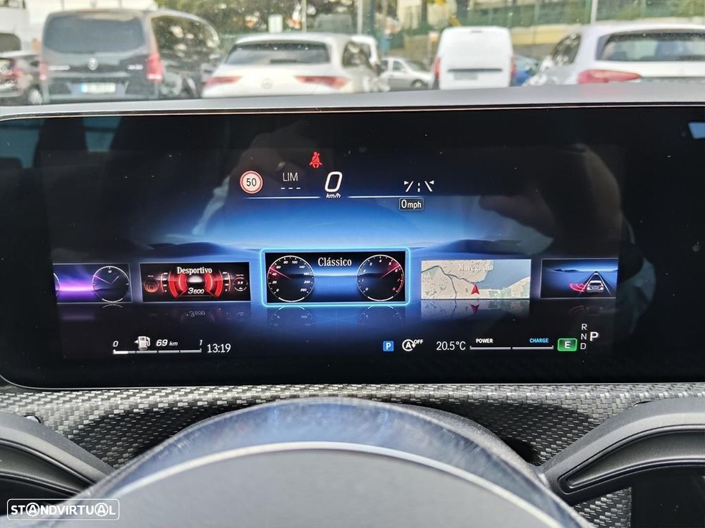 Mercedes-Benz A 200 - 25