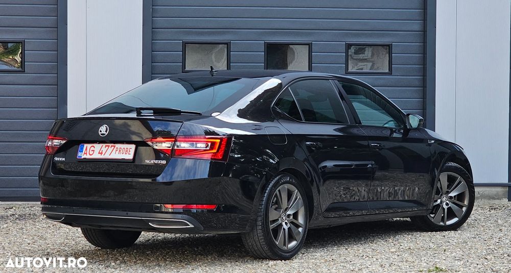 Skoda Superb 2.0 TDI DSG Sportline - 4