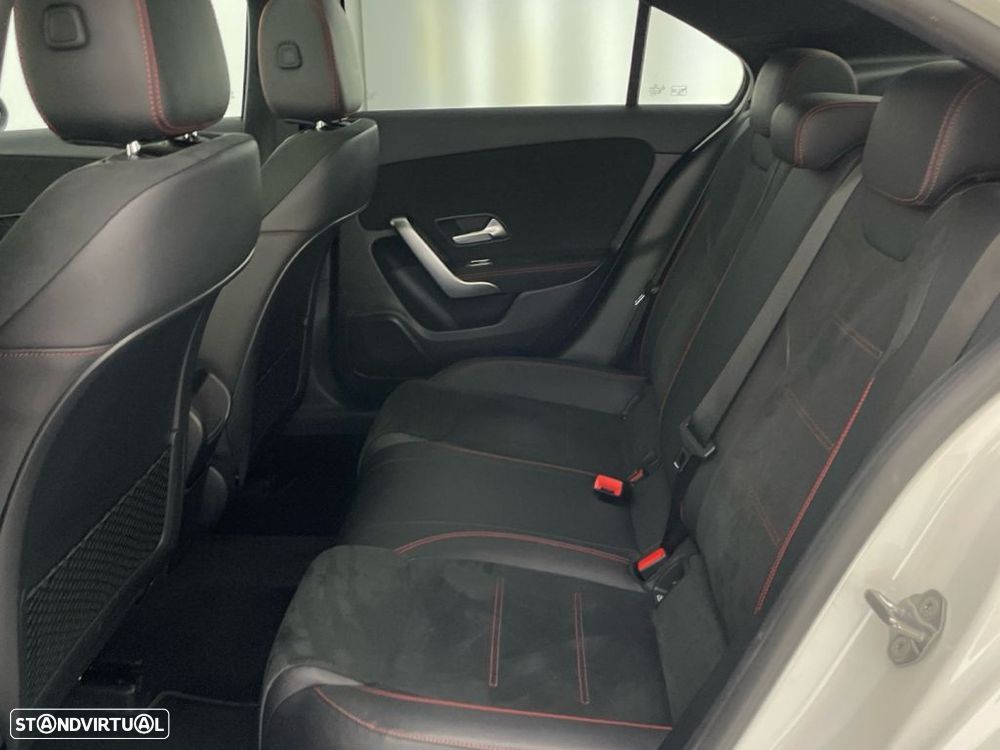 Mercedes-Benz A 180 Limousine d AMG Line Aut. - 12