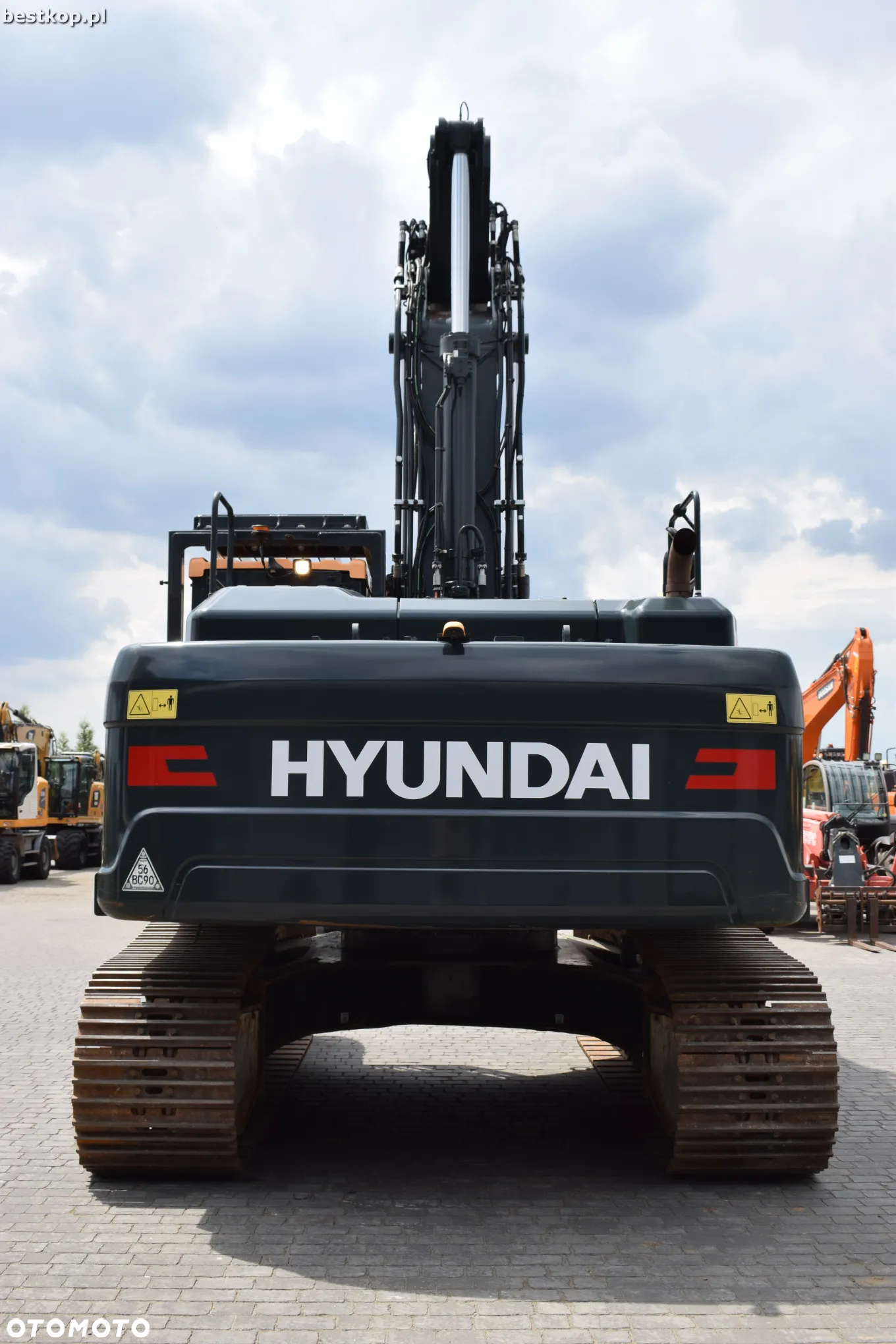 Hyundai HX300AL - 8