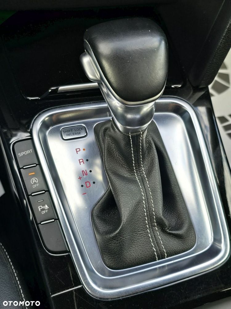 Kia Ceed - 31