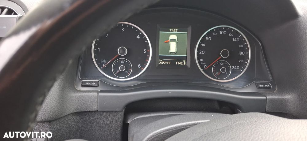 Volkswagen Tiguan - 9
