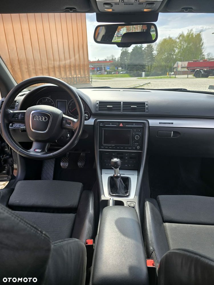 Audi A4 Avant - 8