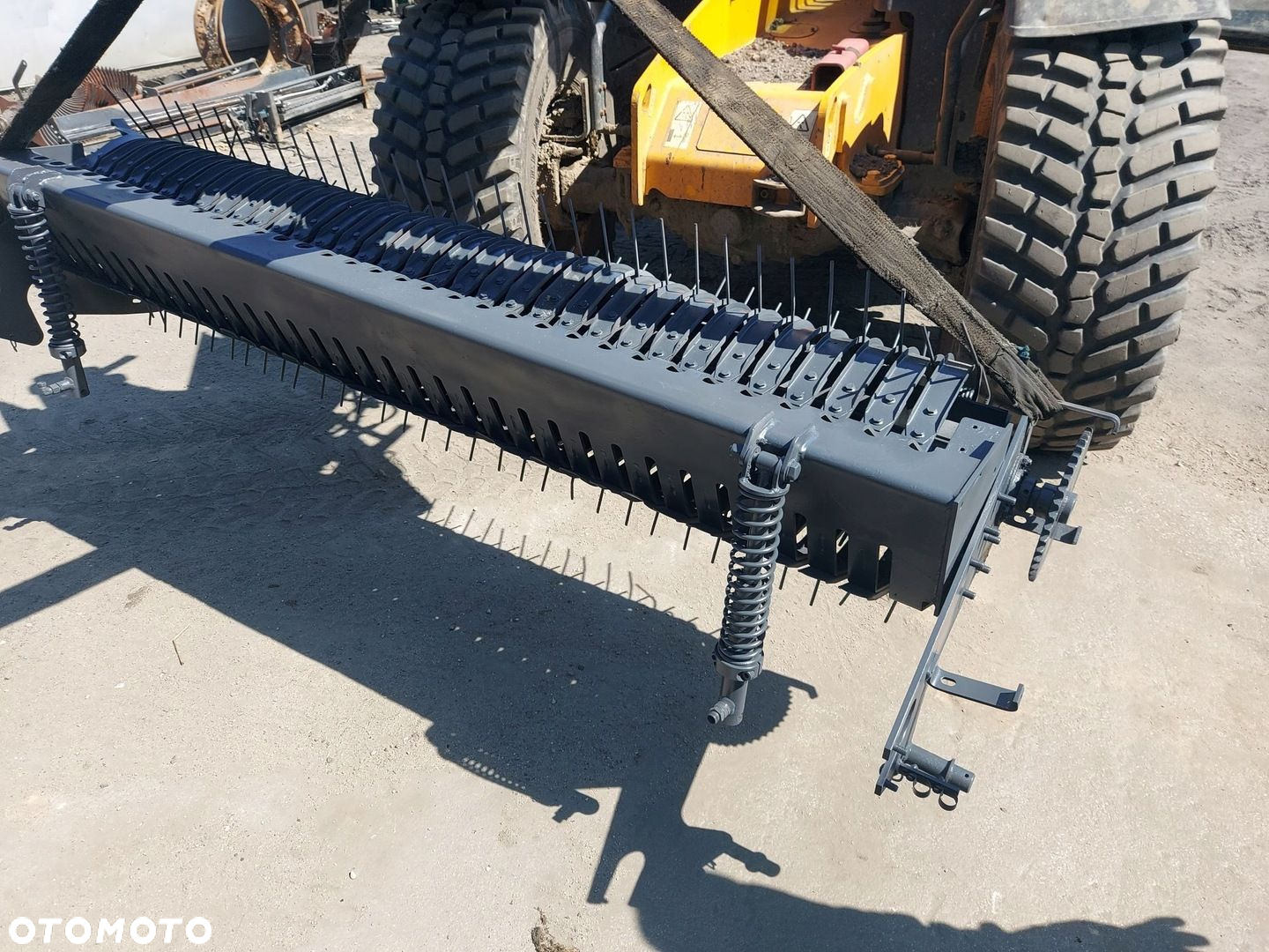 PODBIERACZ PRASA ROLUJĄCA FENDT 4160V XTRA 2019R - 3