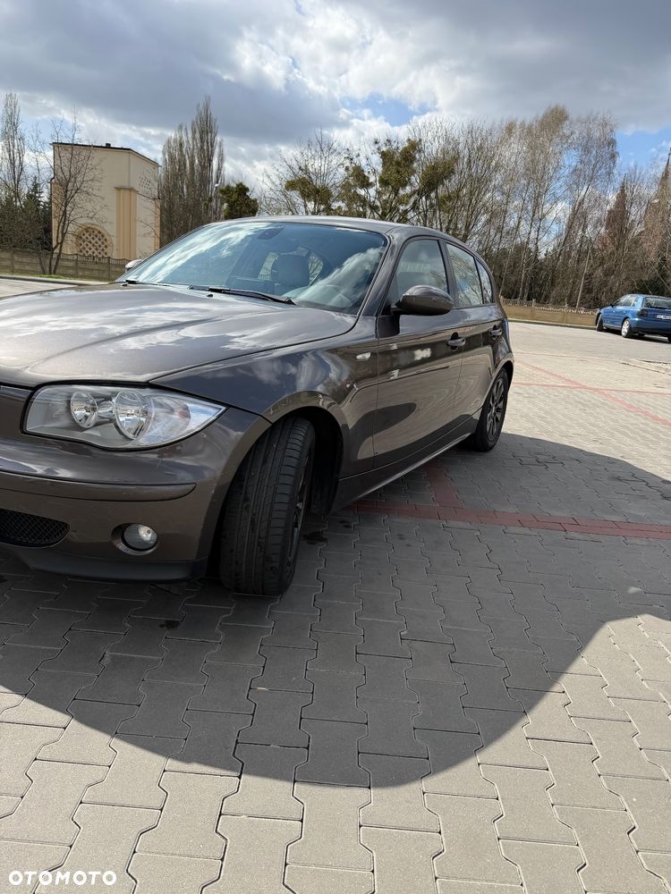 BMW Seria 1 120i - 2