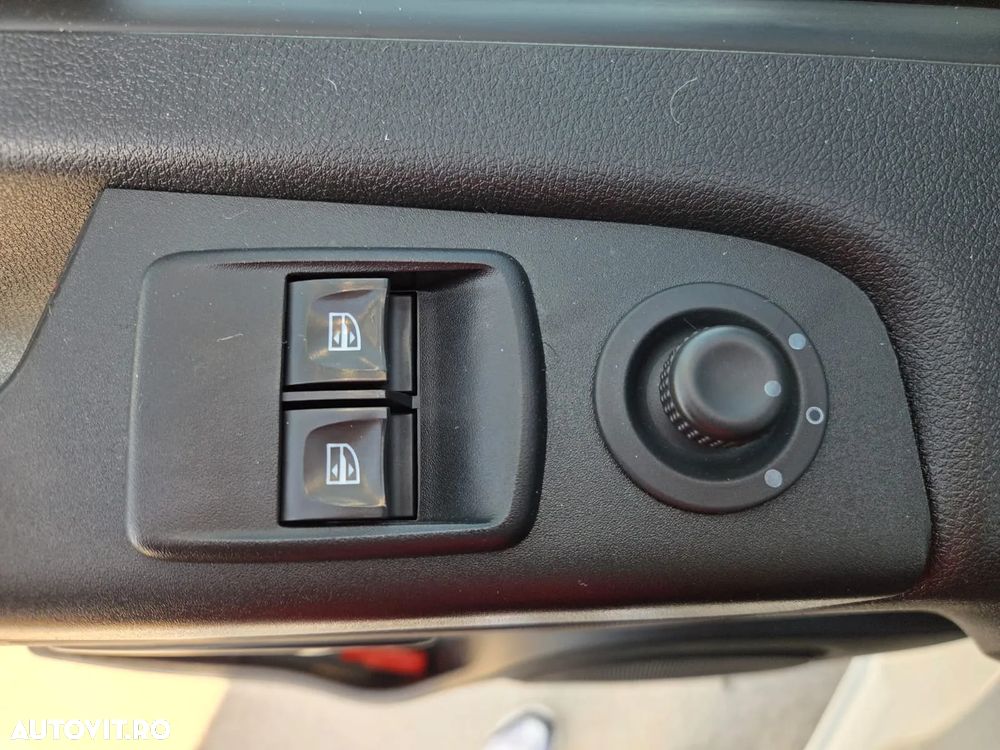 Renault New Trafic L2H1 - 33