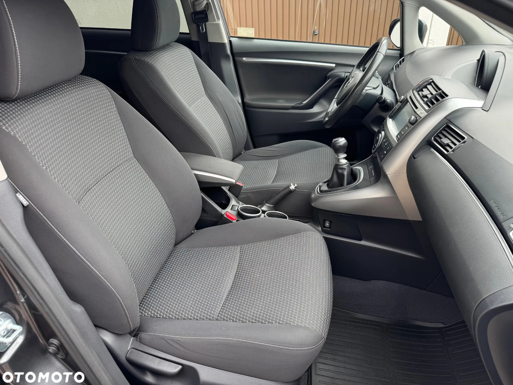 Toyota Verso 1.8 Premium 7os - 16
